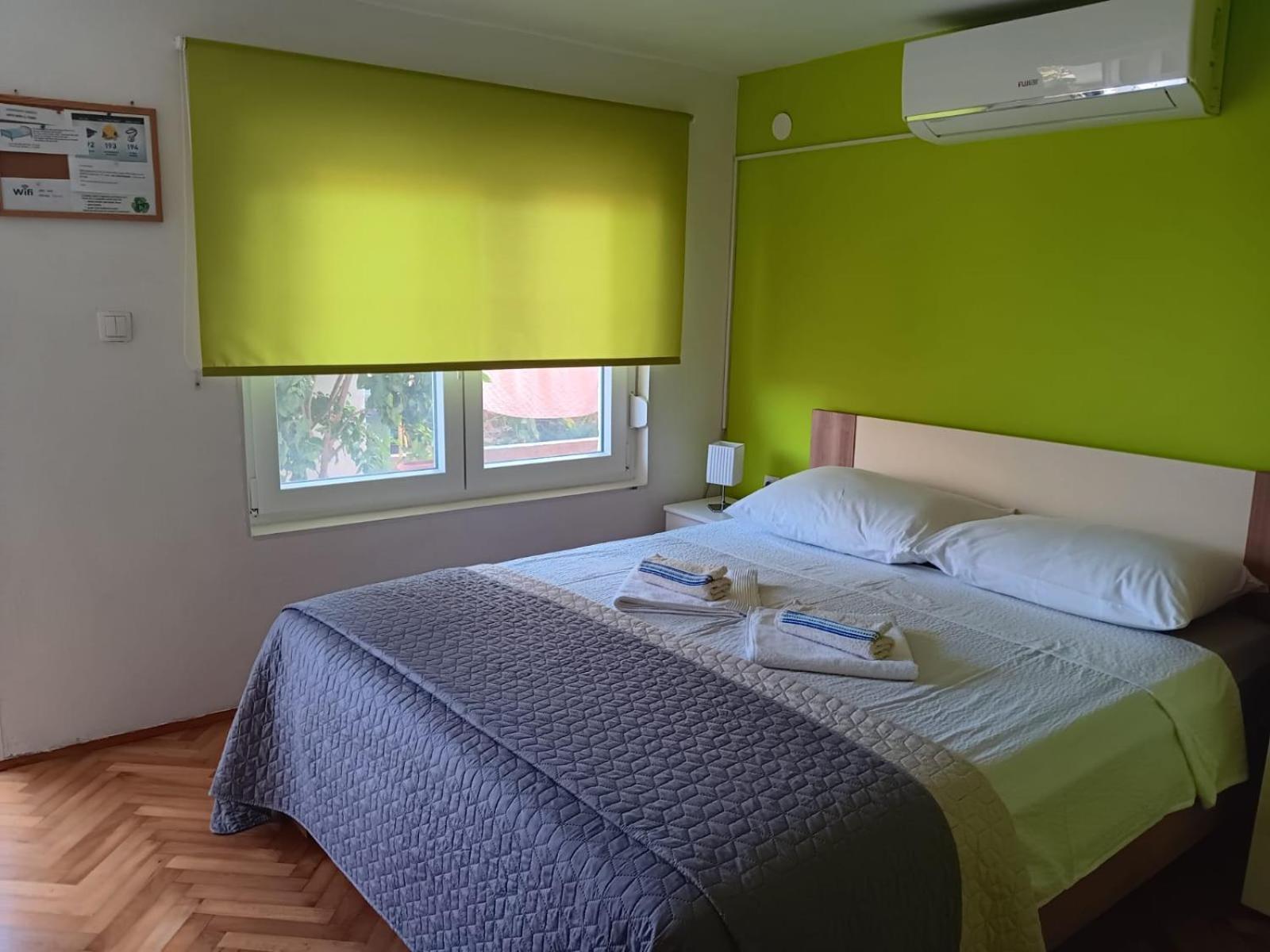 Apartman Tisno Luaran gambar